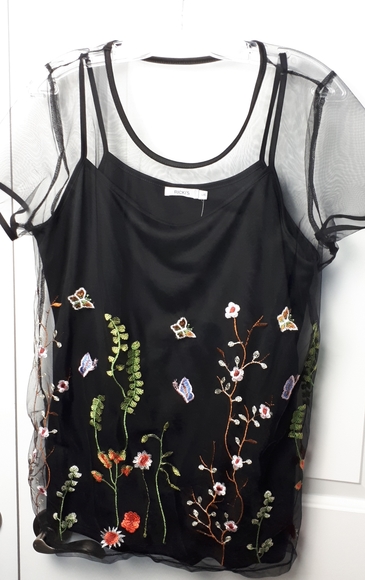 Rickis top with garden embriodery. - Picture 1 of 3